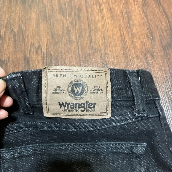 WRANGLER JEANS black denims regular fit 36/32 EUC - Picture 5 of 10